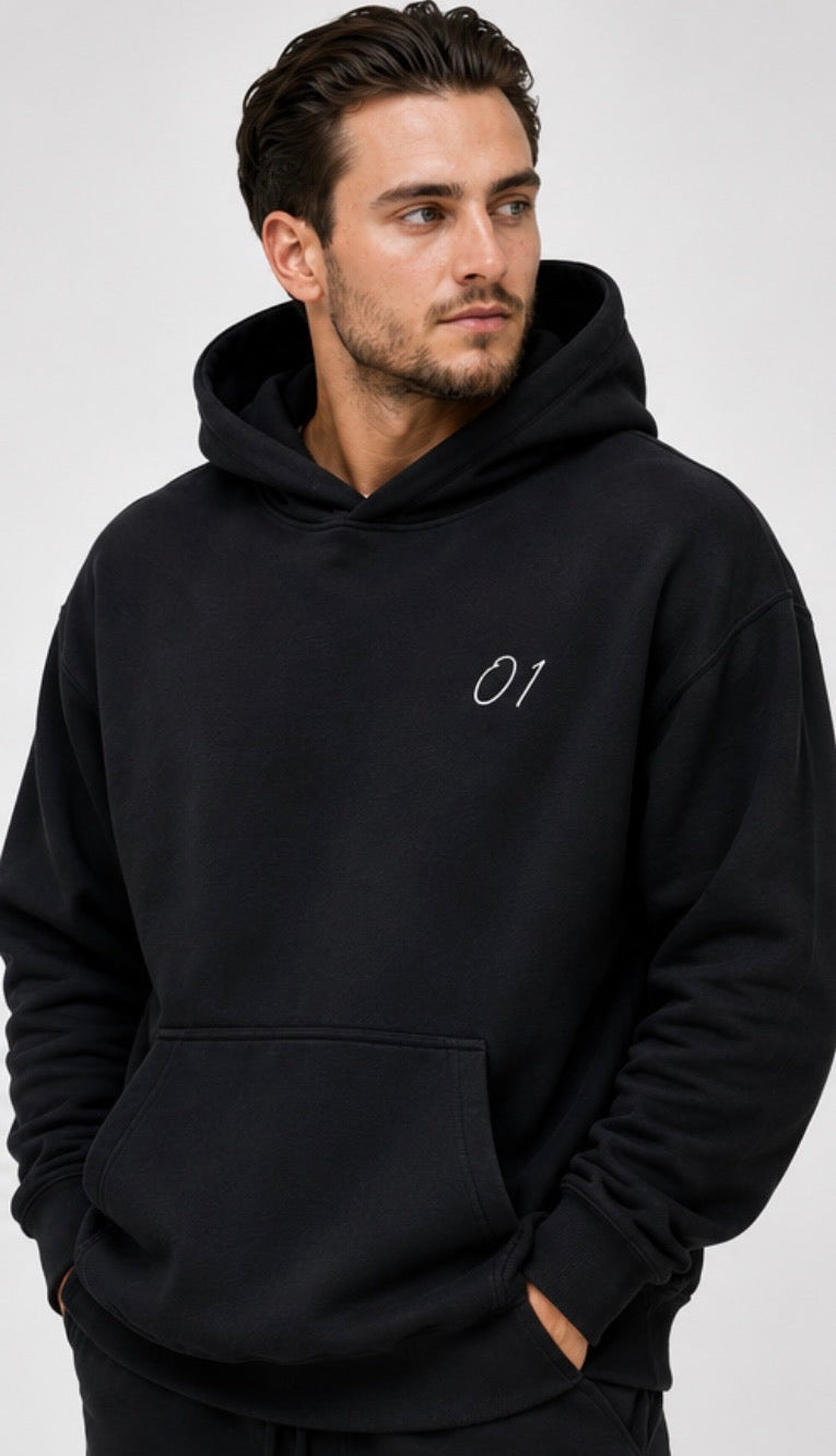 01 Signature Oversized Hoodie