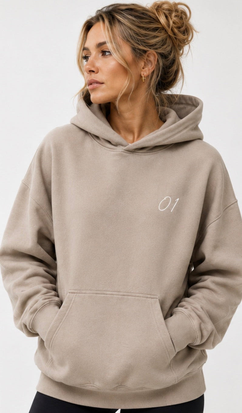 01 Signature Oversized Hoodie